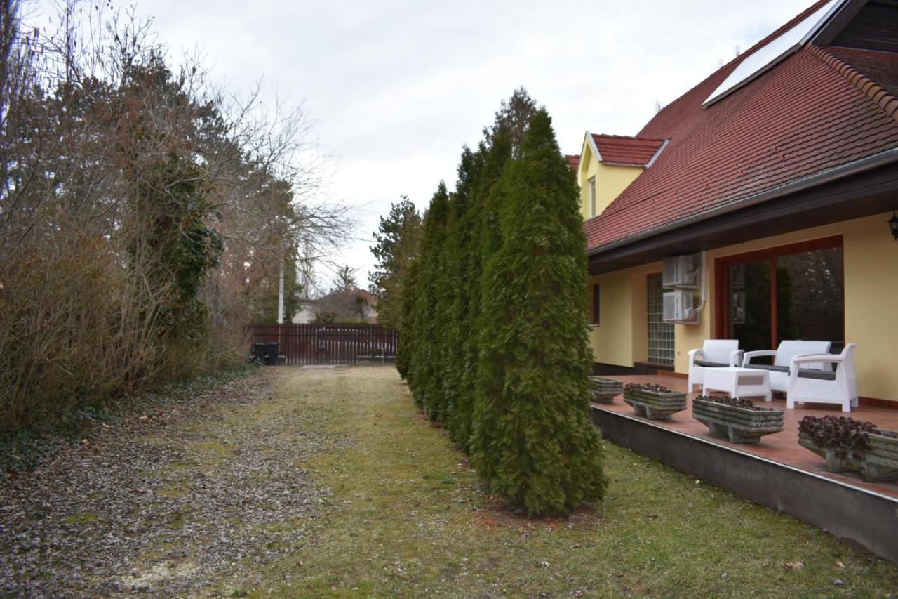 Villa Lily Zamárdi Exteriér fotografie